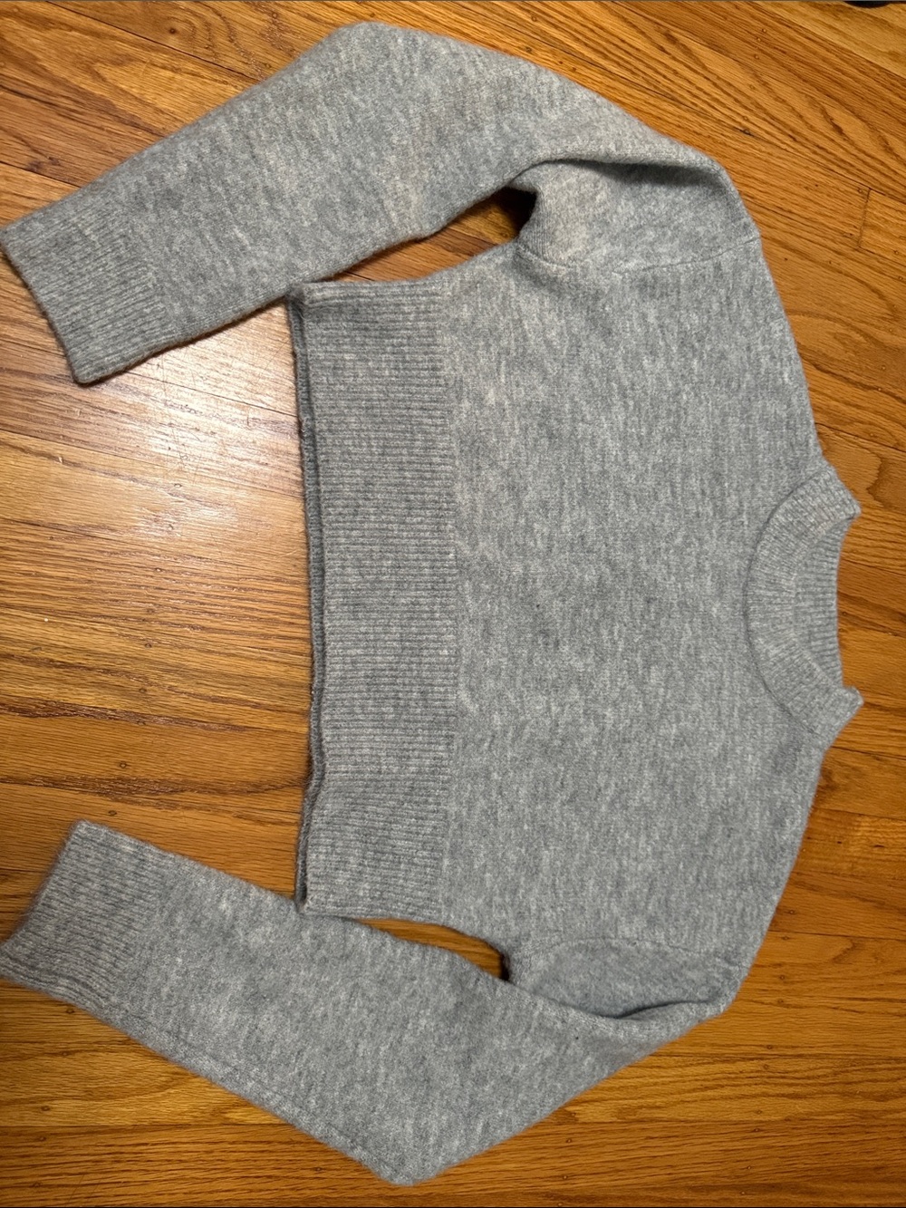 ZARA Cozy Gray Crewneck Cropped Sweater